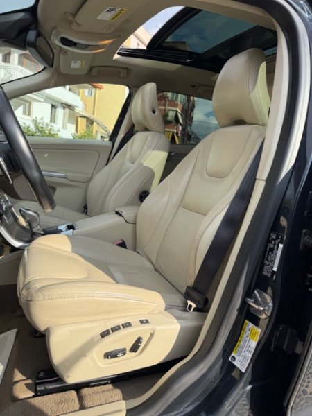 Volvo xc60 Benzin+Gaz, 10.700 € Sapotarguar