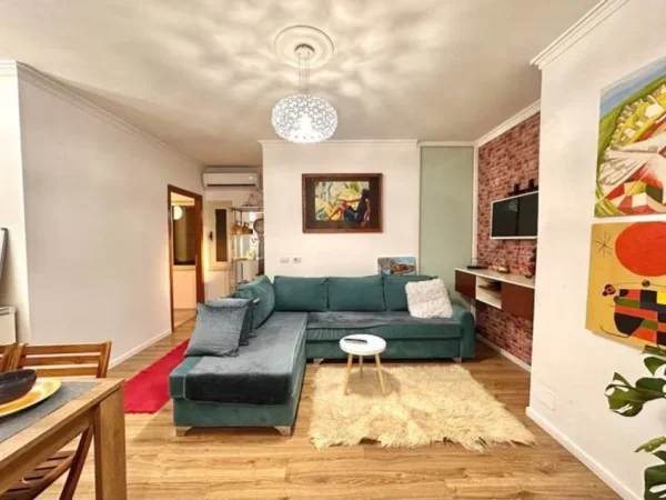 Tirane, shitet apartament 2+1+Ballkon Kati 5, 71 m² 176.000 € (Zogu i Zi)