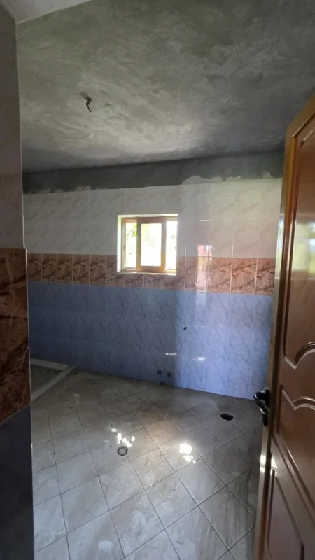 Lushnje, shitet Vile 3 Katshe Kati 0, 600 m² 