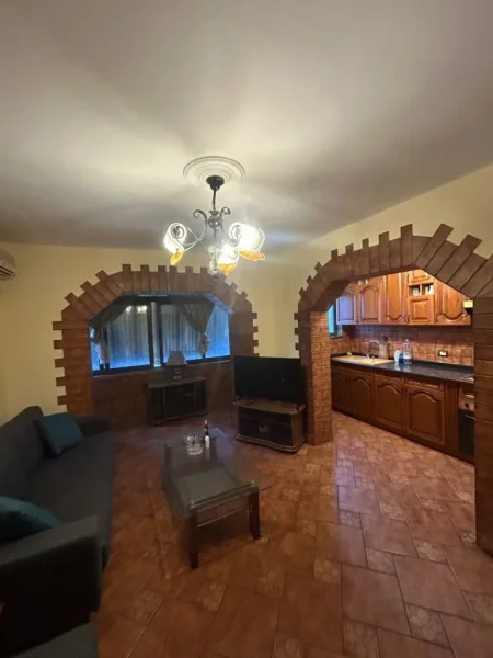 Tirane, jepet me qera apartament 2+1 Kati 5, 85 m² 700 € (Tek ish-Adidas, Myslym Shyri, Tirane.)