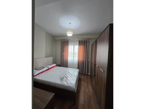 Tirane, jepet me qera apartament 1+1 Kati 9, 60 m² 600 € 