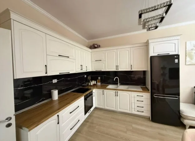 Tirane, jepet me qera apartament 2+1 Kati 5, 82 m² 135.000 € 