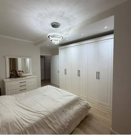 Tirane, jepet me qera apartament 2+1 Kati 5, 82 m² 135.000 € 