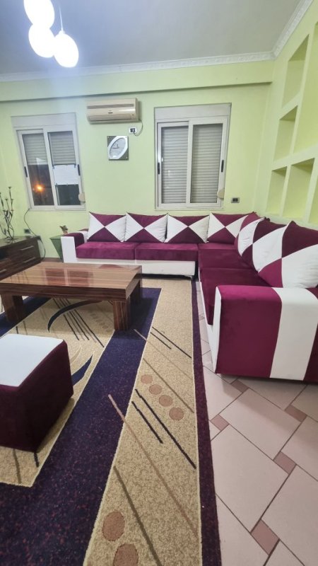 Jepet me Qira Apartament 1+1 tek  Rruga e Durrësit
