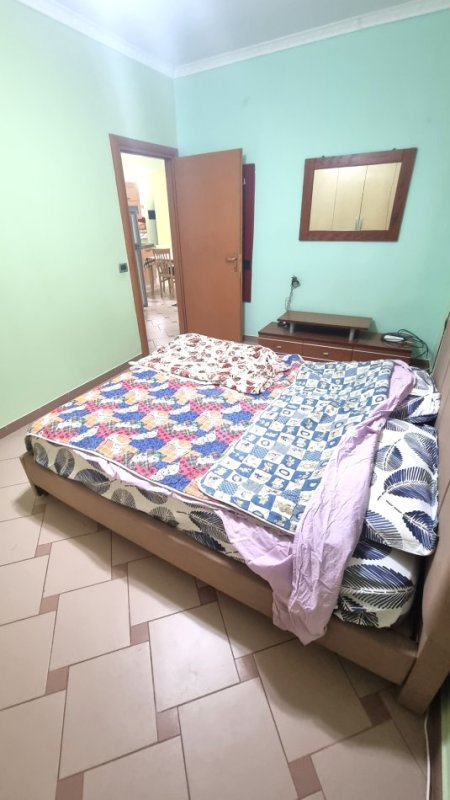 Jepet me Qira Apartament 1+1 tek  Rruga e Durrësit