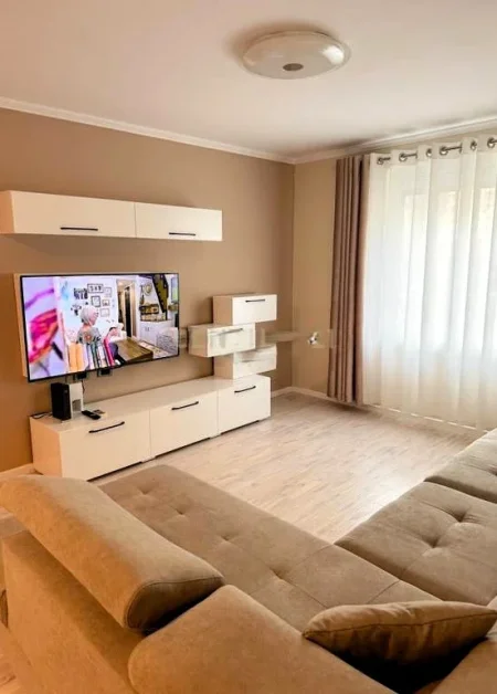 Tirane, jepet me qera apartament 2+1 Kati 2, 76 m² 900 € (Bulevardin Zogu i Pare)
