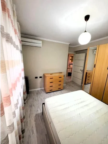Tirane, jepet me qera apartament 2+1 Kati 2, 76 m² 900 € (Bulevardin Zogu i Pare)