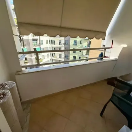 Tirane, jepet me qera apartament 1+1 Kati 8, 70 m² 800 € (Rruga e Kosovareve)