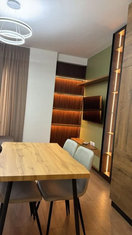 Tirane, jepet me qera apartament 1+1 Kati 4, 60 m² 750 € (Kristali)