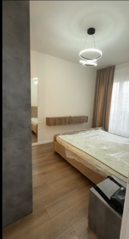 Tirane, jepet me qera apartament 1+1 Kati 4, 60 m² 750 € (Kristali)