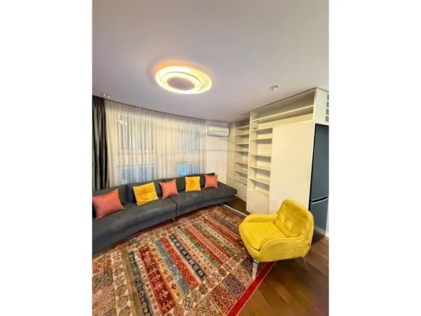 SHITET APARTAMENT 2+1 , RRUGA E DIBRES