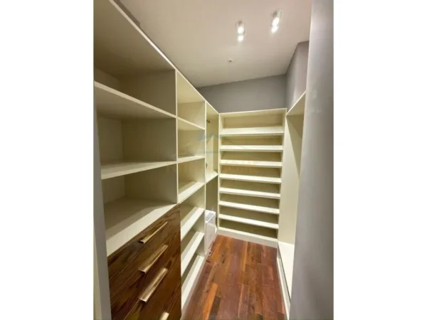 SHITET APARTAMENT 2+1 , RRUGA E DIBRES