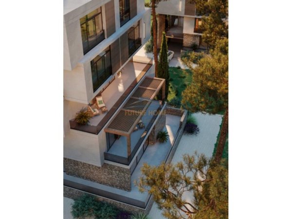 SHITET PENTHOUSE NE PORTO LALZI, GJIRI I LALEZIT