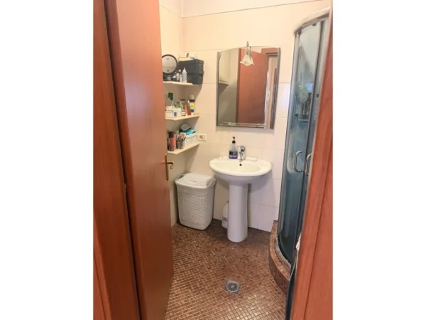 Tirane, shitet apartament 2+1 Kati 4, 88 m² 123.000 € (fresku)