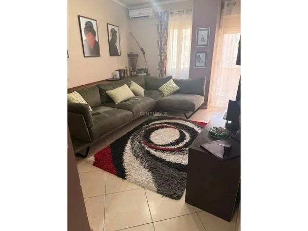 Tirane, shitet apartament 2+1 Kati 4, 88 m² 123.000 € (fresku)