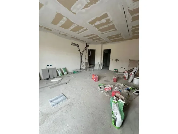 Tirane, shitet apartament 2+1 Kati 9, 79 m² 155.000 € (Rruga Bardhyl)