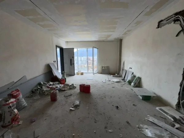 Tirane, shitet apartament 2+1 Kati 9, 79 m² 155.000 € (Rruga Bardhyl)