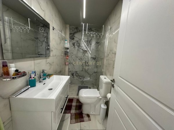 Tirane, jepet me qera apartament 1+1 Kati 0, 55 m² 500 € 