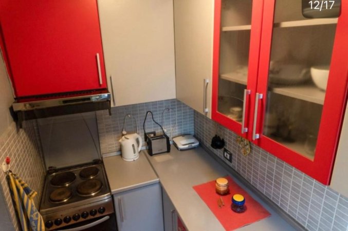 Tirane, jepet me qera apartament 1+1+Ballkon Kati 3, 60 m² 450 € (Rruga Nikolla Zoraqi ne Xhamllik , Tirane)