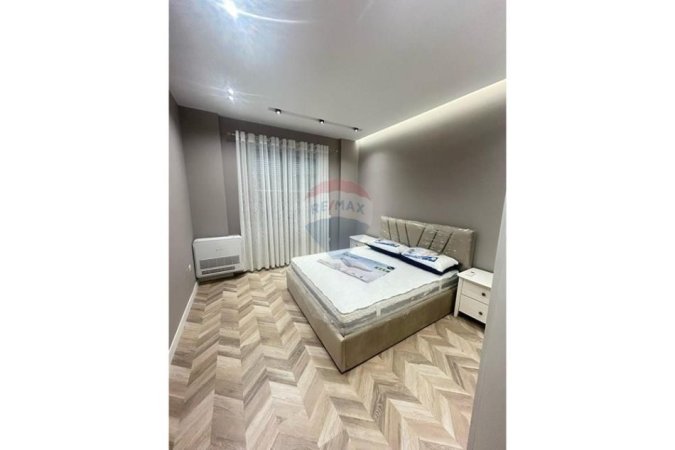 Tirane, shitet apartament 2+1 , 117 m² 345.000 € (Rruga e Barrikadave, Tiranë(ID: 530221066-268)