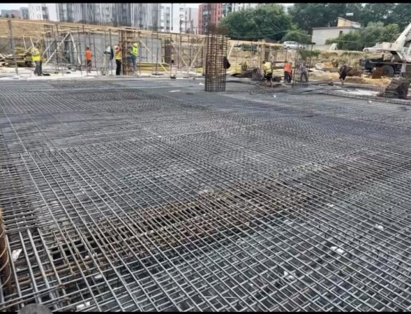 Fusha Aviacionit, shitet apartament 1+1+Aneks+Ballkon Kati 1, 84 m²  124 024 euro.