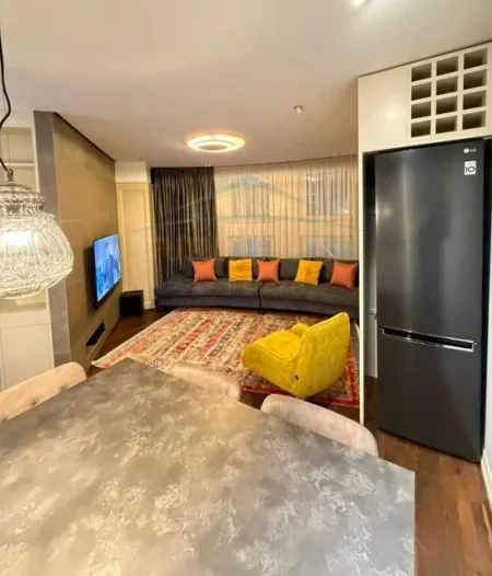 Tirane, shitet apartament 2+1 Kati 1, 101 m² 285.000 € (Rruga e dibres)