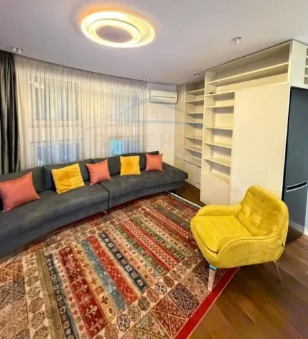 Tirane, shitet apartament 2+1 Kati 1, 101 m² 285.000 € (Rruga e dibres)