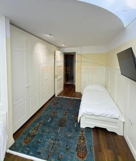 Tirane, shitet apartament 2+1 Kati 1, 101 m² 285.000 € (Rruga e dibres)