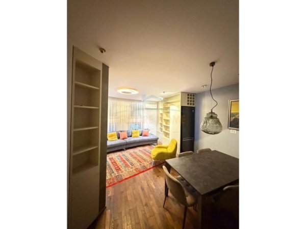 Tirane, shitet apartament 2+1 Kati 1, 101 m² 285.000 € (Rruga e Dibres)