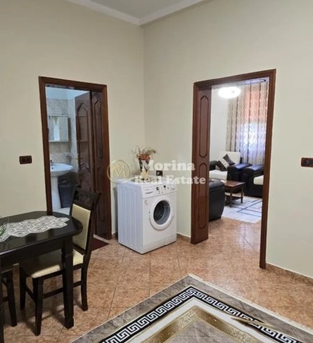 Tirane, jepet me qera shtepi 1+1 Kati 1, 60 m² 450 € (Don Bosko)