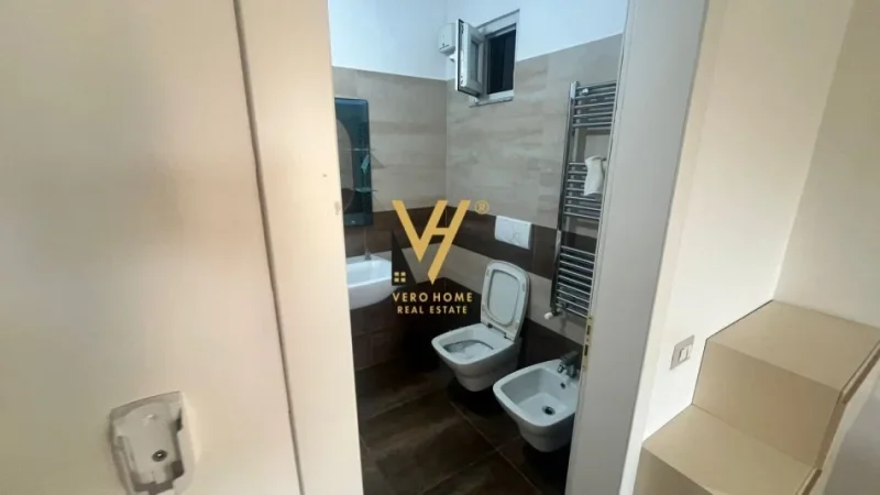 Tirane, jepet me qera apartament 2+1+Ballkon Kati 2, 118 m² 550 € (ASTIR)