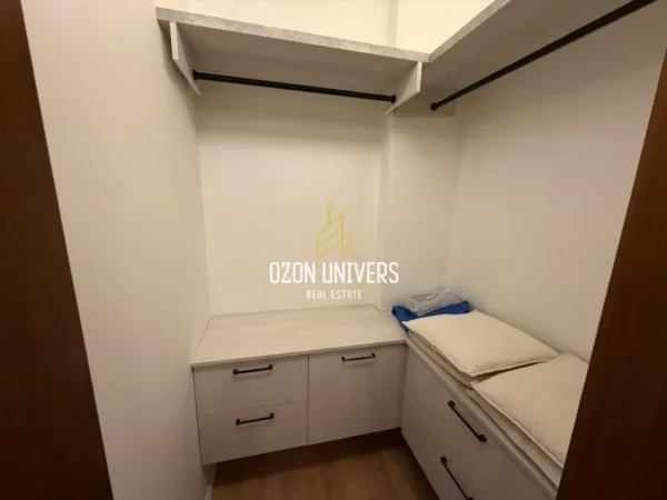 Tirane, jepet me qera apartament 1+1+Ballkon Kati 2, 80 m² 650 € (Shkolla e Baletit)