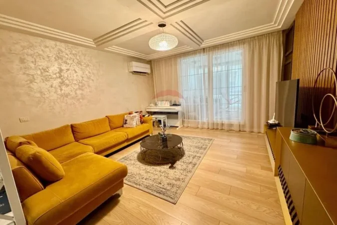 Tirane, jepet me qera apartament 2+1+Aneks+Ballkon Kati 6, 130 m² 2.200 € (RRuga e Kosovareve)