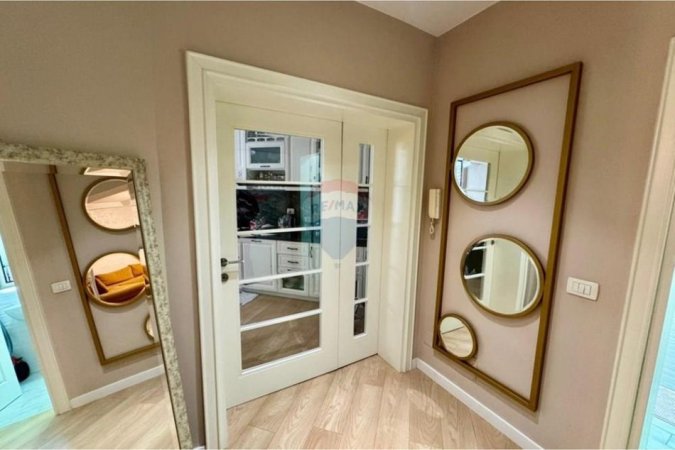 Tirane, jepet me qera apartament 2+1+Aneks+Ballkon Kati 6, 130 m² 2.200 € (RRuga e Kosovareve)