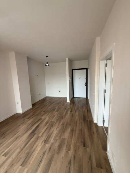 Tirane, jepet me qera apartament 1+1+Ballkon Kati 1, 58 m² 430 € (Univers City)