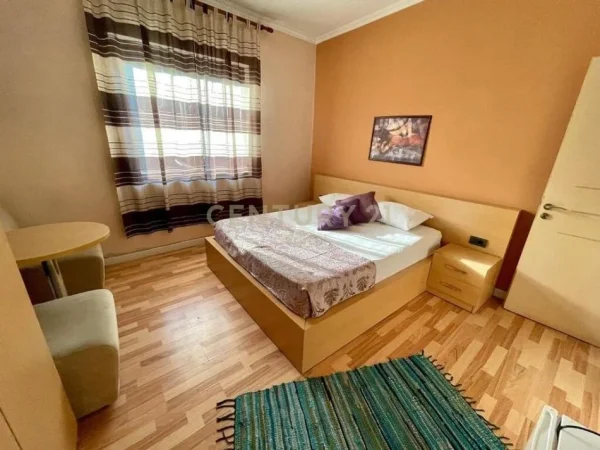 Tirane, shitet hotel Kati 4, 732 m² 2.400.000 € (Laprake)