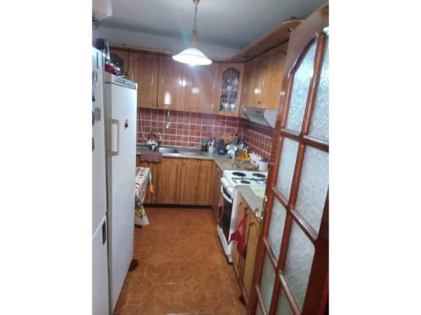Tirane, shitet apartament 2+1+Ballkon Kati 5, 82 m² 130.000 € (Harry Fulz)