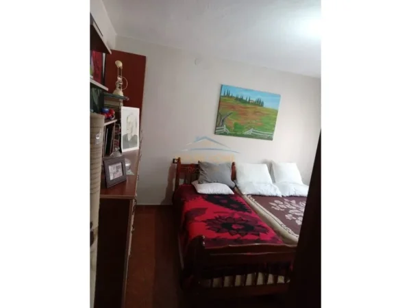 Tirane, shitet apartament 2+1+Ballkon Kati 5, 82 m² 130.000 € (Harry Fulz)