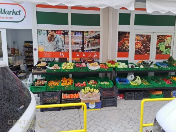 Tirane, shitet ambjent biznesi Kati 0, 70 m² 60.000 € (ATSH)