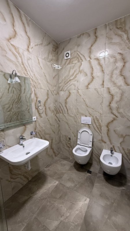 Tirane, jepet me qera nga Pronari, pa-komision apartament 1+1+Ballkon Kati 4, 68 m² 330 € (Rr Pasho Hysa)