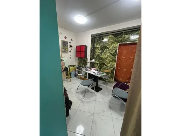 Tirane, shitet Kati 0, 50 m² (Bulevardi i ri)