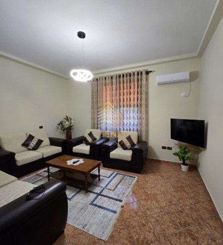 Tirane, jepet me qera apartament 1+1 Kati 1, 60 m² 450 € (Jordan Misja)