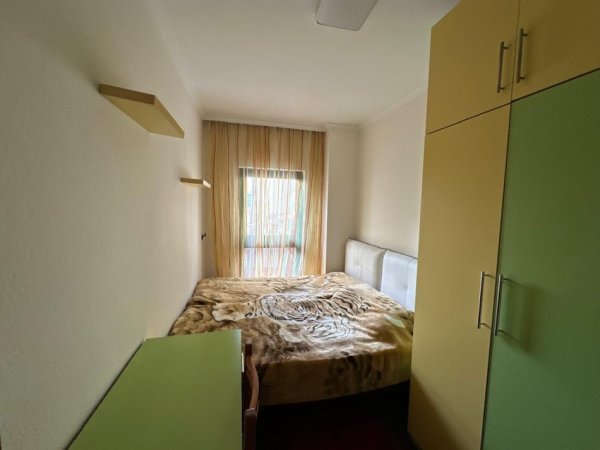 Tirane, jepet me qera apartament 2+1+Ballkon Kati 5, 102 m² 800 € (Myslym Shyri)