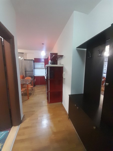 Tirane, jepet me qera apartament 1+1 Kati 4, 70 m² 550 € (Prane Market Joena, 21 Dhjetori, Tirane.)