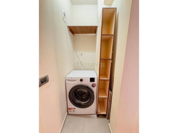 Tirane, jepet me qera apartament 2+1+Ballkon Kati 2, 76 m² 900 € (bulevardi zogu I)