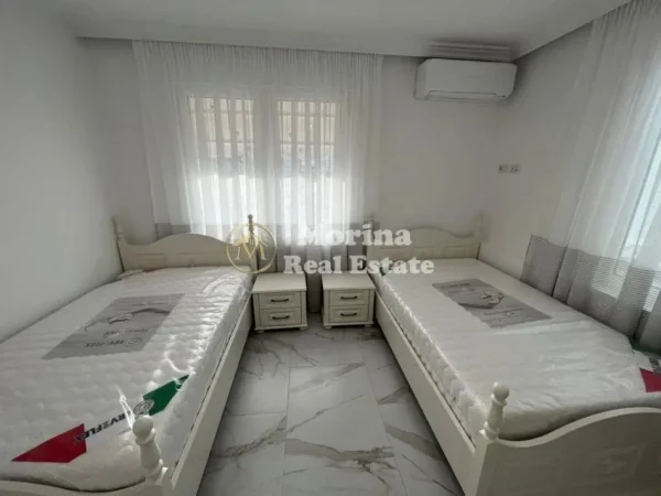 Tirane, jepet me qera apartament 2+1 Kati 4, 105 m² 1.200 € (Sheshi Willson)