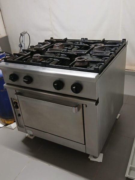 Tirane, shes Sobe | Furre Shitet furre profesionale e perdorur per restorante