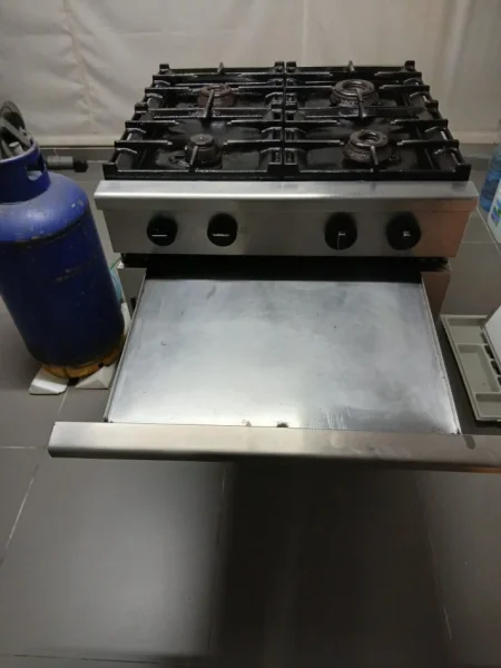 Tirane, shes Sobe | Furre Shitet furre profesionale e perdorur per restorante