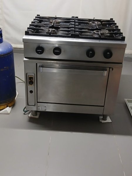 Tirane, shes Sobe | Furre Shitet furre profesionale e perdorur per restorante