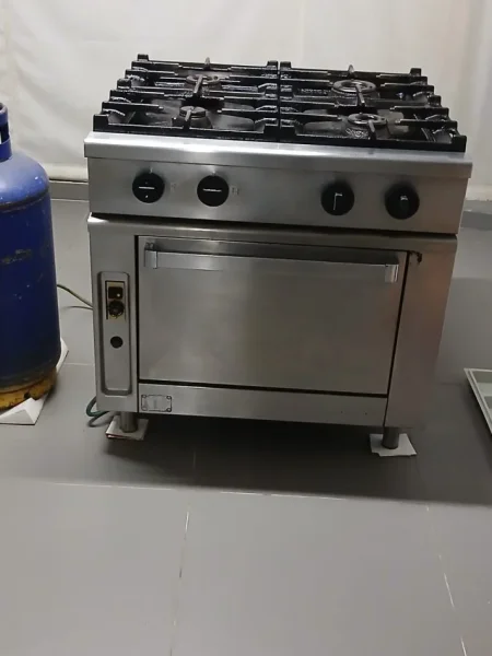 Tirane, shes Sobe | Furre Shitet furre profesionale e perdorur per restorante